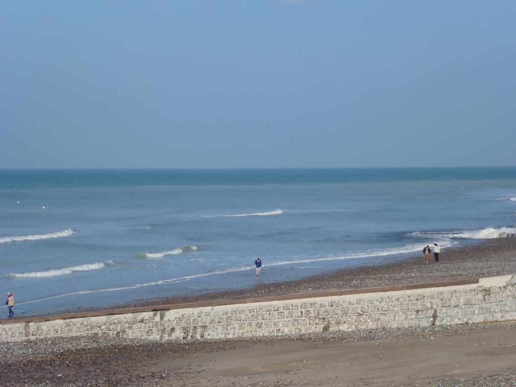 Le Normandy Apartman Pourville-sur-Mer Szoba fotó